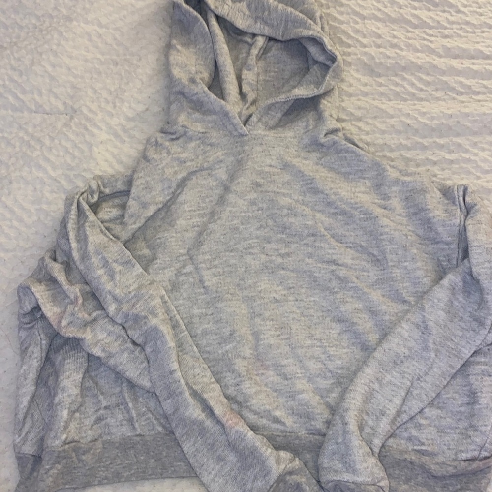 Cropped sweatshirt open back